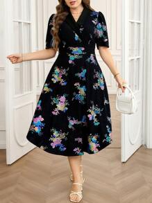 SHEIN Clasi Curvy Plus Size Women's Sparkling Floral Print Short Sleeve Elegant Black Summer Dress,V Neck A-Line Midi Cocktail Resort & Wedding Guest Formal Dress - Multicolor - View 6