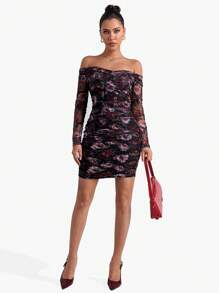 SHEIN Clasi 1 pieza Vestido con estampado de rosas, hombros descubiertos, ajustado, con superposición de malla para mujeres, ropa para San Valentín, vestidos rojos elegantes y sofisticados