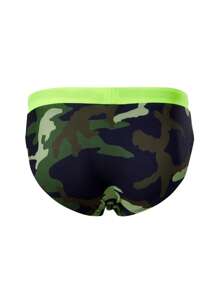 Manfinity Swimmode Men's Camouflage Print Beach Bikini Briefs - Army Green - View 2