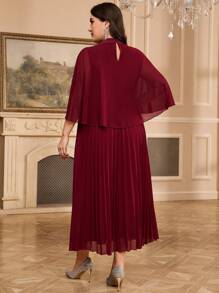 Modelyn 大码女式纯色褶皱斗篷袖优雅连衣裙