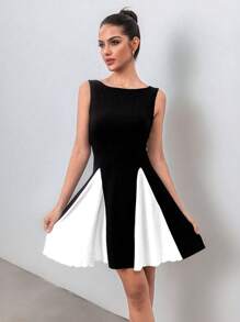 Calvaya Vestido mini con cuello redondo, plisado y de color block (negro y colores) para mujeres