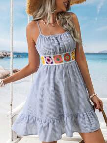 SHEIN VCAY Vestido mini de tirantes con diseño de rayas tejido para mujeres
