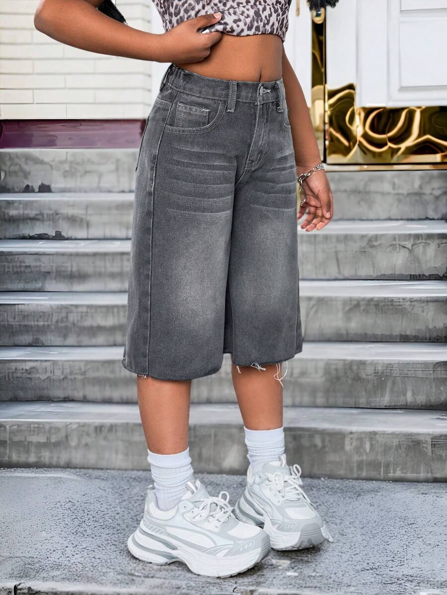SHEIN Tween Girls Bermuda Loose Grey Washed Casual Distressed Hem Denim Long Shorts With Raw Hem,Casual Fashionable Frayed Wide Leg Denim Shorts, Girls Summer Boho Beach Vacation Concert Rave Outfits