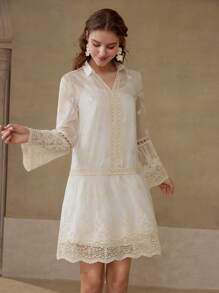 MOTF PREMIUM 对比色蕾丝花朵刺绣连衣裙 - 米色 - 查看 4