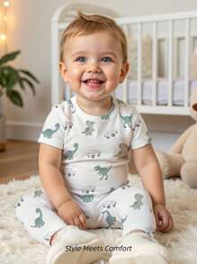 SHEIN 男婴恐龙与汽车图案休闲修身圆领短袖上衣和裤子套装，舒适家居服，春夏 - 彩色 - 查看 1