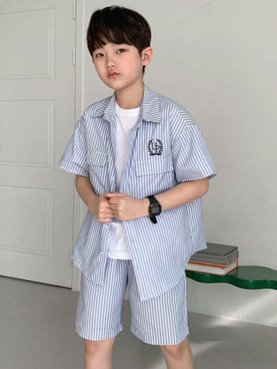 DAZY Bộ 2 món áo sơ mi sọc ngắn tay thường ngày và quần short cho bé trai tuổi mới lớn, quần áo trở lại trường