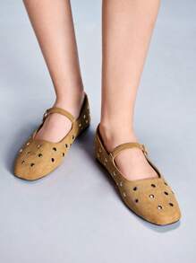 CUCCOO GRLICON Women's Y2K Style Flat Shoes, Suitable For Punk, Biker, Cool Girl, Halloween, Christmas, Party Outfits - Yellow - View 3