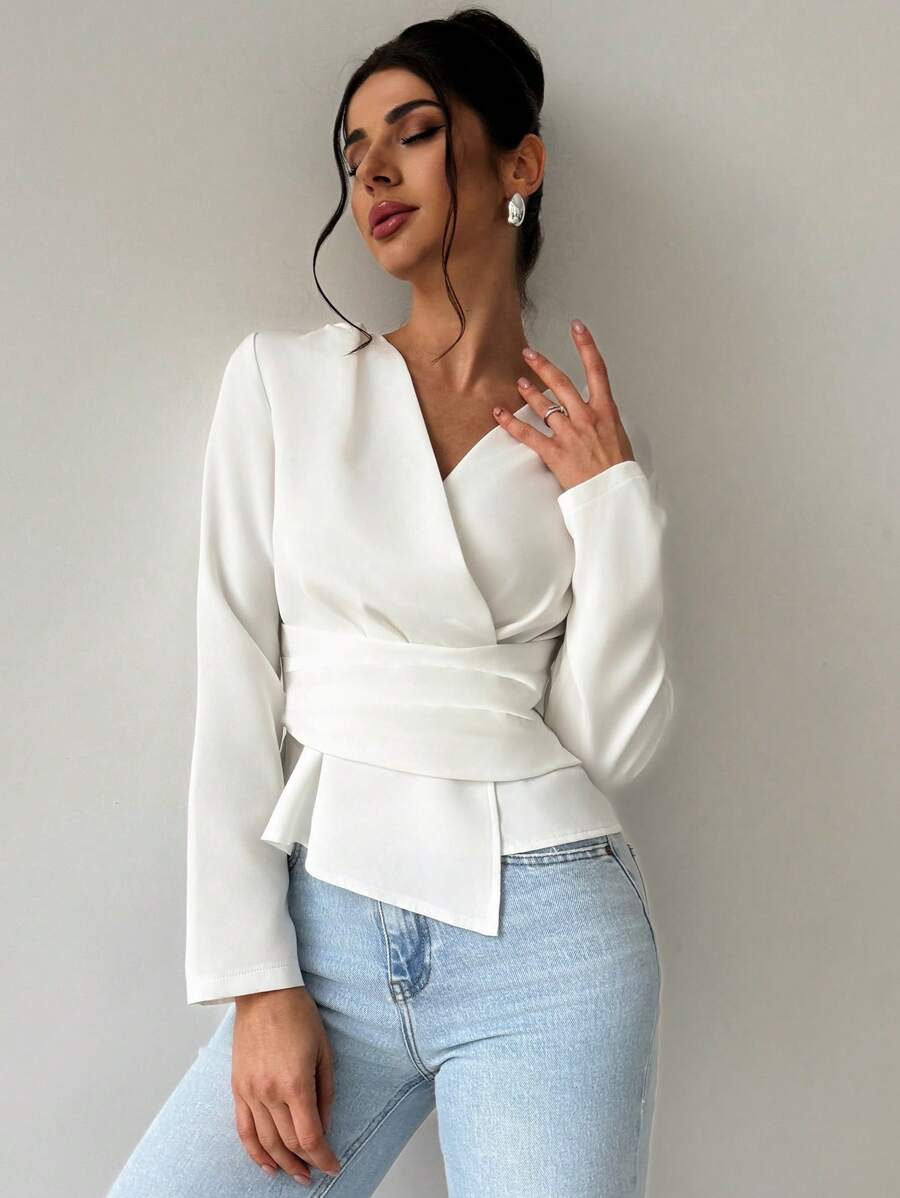 Firerie 女士优雅简约基本款 V 领不对称下摆收腰长袖白色衬衫，适合日常通勤，秋冬季 - 白色 - 查看 1