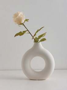 1pc Plastic Donut Shaped Flower Vase, Modern Simplistic Circle Vase Ornament, Ceramic-Like Vase, Creative Home Decor Crafts For Living Room