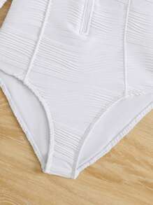 Camiseta de protección solar de manga larga blanca para niña preadolescente, fabricada con tela jacquard especial. Elegante, casual y refinada. Adecuada para natación, vacaciones y traje de baño de verano - Blanco - Ver 4