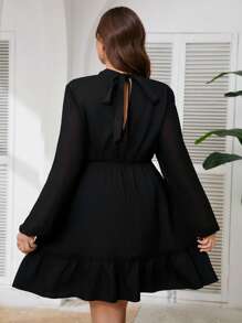 SHEIN Frenchy Plus Size Women's Tied Back Waist Patchwork Fabric Casual Black Dress - Black - View 2