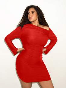 SHEIN Tall CURVE PLUS SIZE Women's Asymmetrical Neck Long Sleeves Ruched Bodycon Mini Dress With Tight-Fitting Hip Design - Red - View 5