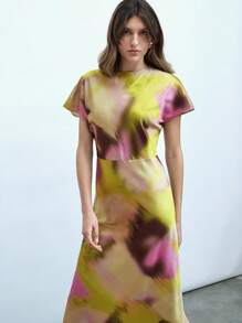 Maija 女士优雅浪漫扎染印花丝缎短袖褶皱腰长裙，适合音乐节、复活节 - 彩色 - 查看 2