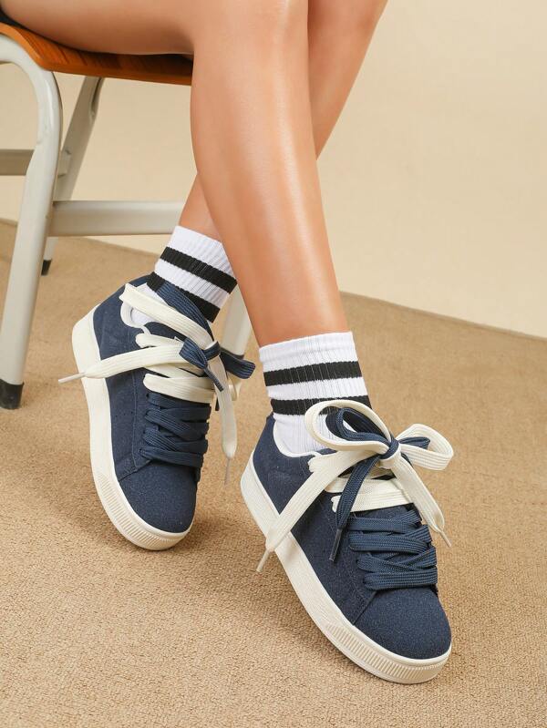 CUCCOO EASI Women's Lace-Up Solid Color Patchwork Platform Casual Sneakers Tainers