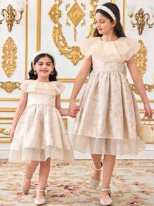 SHEIN Tween Girl 优雅欧根纱拼布荷叶边领提花无袖连衣裙 - 金色 - 查看 4