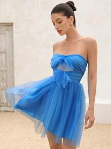 Chiquease 2025 Frühling/Sommer Neuankömmling Schickes Urlaubsstrand Jugendlich Mädchen Minikleid - Trägerlos Schleife Akzent Taille, Hohlmuster, Mehrlagiger Mesh Volant, Ärmellos, Schmale Taille, Kurze Länge Eleganter Modischer Stil für Frühling Herbst - Blau - Übersicht 4