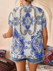 SHEIN LUNE Plus Size Women Floral Print V-Neck Loose Vacation Blouse - Multicolor - View 2