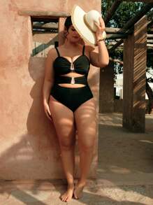 SHEIN Swim Curve Plus Size Women's Black Solid Color Sexy Minimalist Slimming Cut Out Front One-Piece Swimsuit, For Summer Beach Vacation