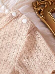 2pcs Baby Girls Simple Letter Graphic Top With Ruffle Hem & Casual Flared Pants Set, Home Outfit - Apricot - View 4