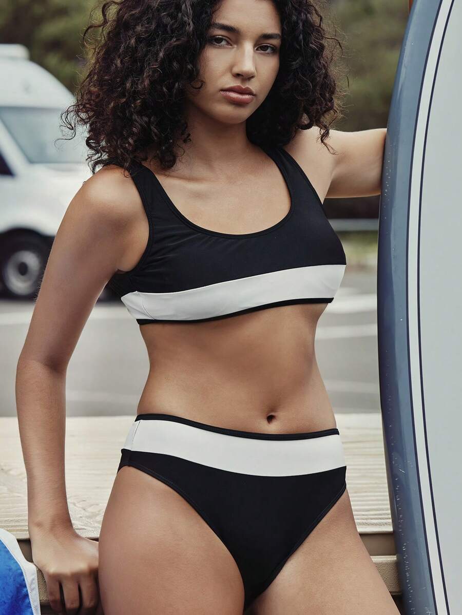Swim SPRTY Spring Break Women's Beachwear Summer Beach Vacation Outfit, Black & White Patchwork Backless Bikini Set, Beach/Sports Swimwear, Bohemian Festival Style