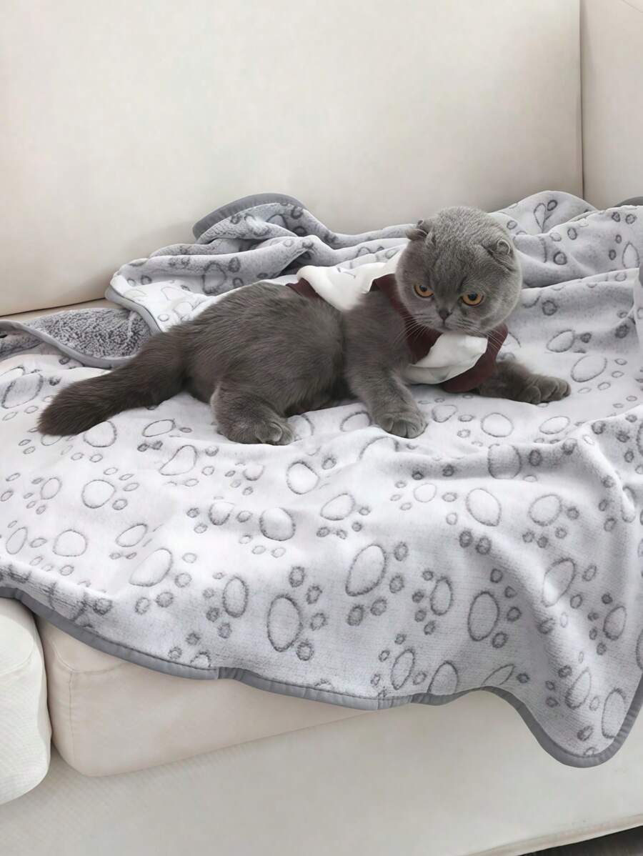 1 件装大型犬用狗毯 - 可洗宠物毯 - 小狗毯，适合大狗和小狗 - 柔软毛绒双面狗毯，狗用沙发套，灰色带爪印 - 灰色 - 查看 1