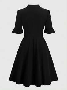 SHEIN Clasi 大码女式 V 领系带荷叶边袖优雅连衣裙 - 黑色 - 查看 2