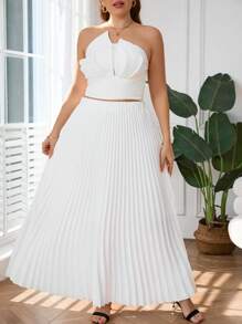 SHEIN Privé Plus Size Women's 2 Pieces Set: Elegant White Asymmetrical Ruched Crop Top With Puff Collar And Pleated Maxi Skirt, Suitable For Vacation, Beach, Party, Festival, Commuting, And Romantic Occasions, Spring/Summer - White - View 5