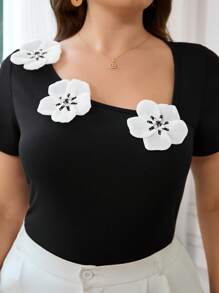 SHEIN Privé 大码女式休闲优雅百搭百搭日常通勤办公室度假 3D 花朵 V 领弹力短袖 T 恤，春夏