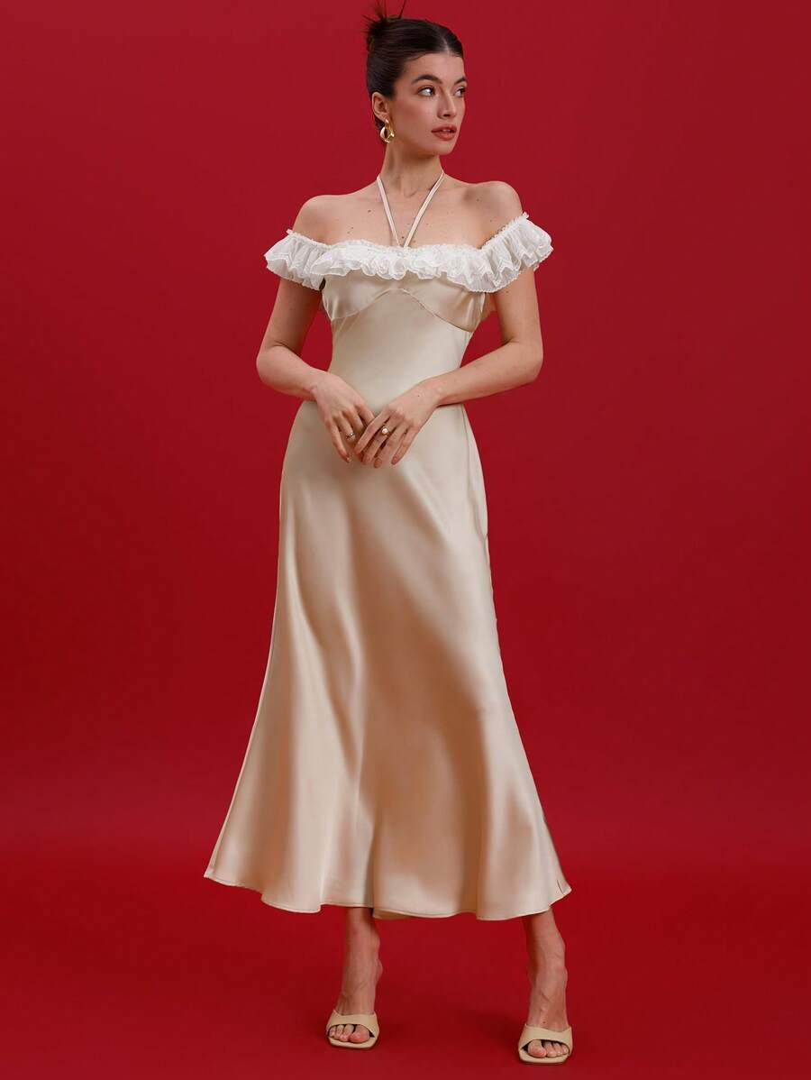 Chiquease 浪漫意式优雅露肩撞色蕾丝亮缎系领镂空腰长裙女装 - 香檳色 - 查看 1