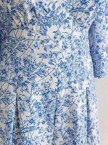 Soleia Plus Size Women's V-Neck Floral Print Flared Sleeve Jumpsuit, Spring Vacation