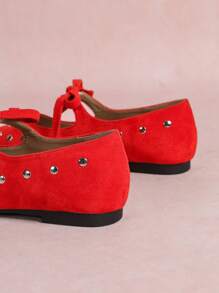 CUCCOO CURVES Giày bệt mũi nhọn giản dị màu trơn trang trí nơ đính đinh tán mùa xuân/thu 2024 - Đỏ - Xem 9