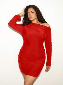 SHEIN Tall CURVE PLUS SIZE Women's Asymmetrical Neck Long Sleeves Ruched Bodycon Mini Dress With Tight-Fitting Hip Design - Red - View 3