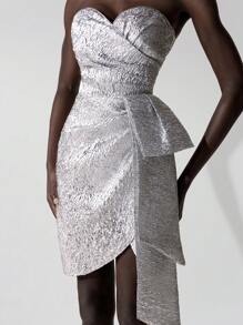 SHEIN Belle 优雅奢华金属缎面褶饰露肩连衣裙，适合婚礼、派对、活动、宴会、派对礼服、婚礼宾客鸡尾酒会礼服 - 銀色 - 查看 6