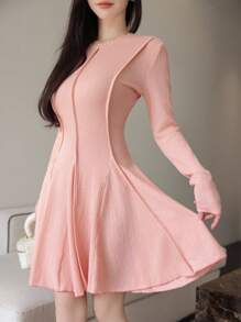 Modelyn Vestido elegante de color rosa palo para mujer con diseño de cuello floral y bajo en forma de campana para ocasiones especiales - Rosa - Ver 5