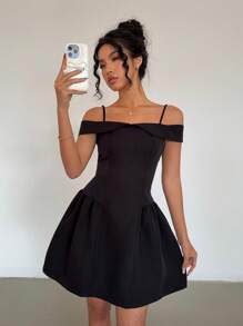 Chiquease Vestido elegante mini ajustado con hombros descubiertos