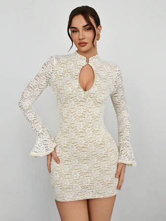 Aloruh 女士优雅度假褶皱纯色腰部镂空高开叉紧身灯笼袖露背 A 字形连衣裙，白色