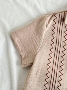 Vintaside Kids Ensemble de chemise à manches courtes avec col brodé vintage et shorts décontractés, tenue d'été pour garçons préadolescents, convient pour un usage décontracté, les vacances et les rassemblements extérieurs