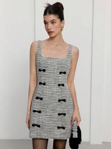 Aveloria Rosie 方领无袖连衣裙，纹理面料，双排撞色天鹅绒门襟，中国新年风格，女士短裙 - 彩色 - 查看 4