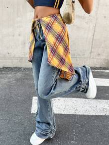 SHEIN Teen Girl Y2K Yellow Plaid Fabric Accessory & Blue Denim Loose Jeans, Spring And Summer Casual Vacation Hobo Wear, Street Cool Denim Pants - Medium Wash - View 5
