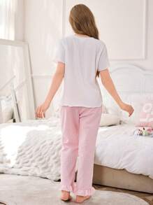 Conjunto de 2 peças de roupa doméstica, Blusa Branca com Laço Elegante e Simples, e Calça com Babado Xadrez Rosa - Rosa chiclete - Visão 2
