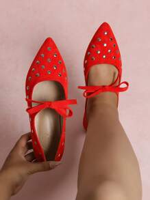 CUCCOO CURVES Giày bệt mũi nhọn giản dị màu trơn trang trí nơ đính đinh tán mùa xuân/thu 2024 - Đỏ - Xem 3