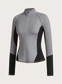 Camiseta de yoga de manga larga con cuello alto de bloques de color - Gris Claro - Ver 1