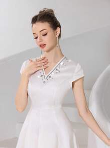 Modelyn Elegant & Glamorous Rhinestone Collar Mid-Length Dress For Women - Apricot - View 6