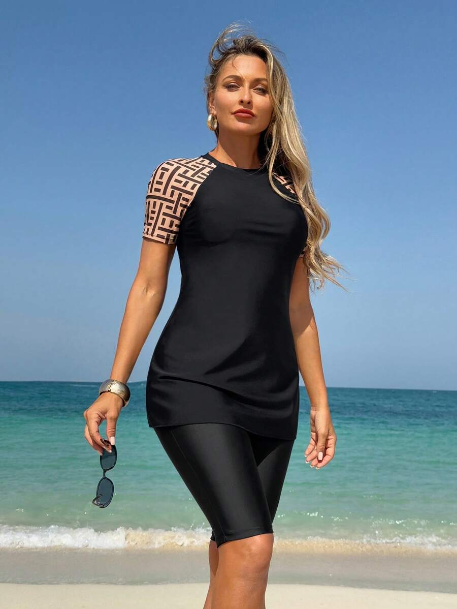 Swim Shayni Conjunto de burkini para mujer con Top corta y pantalones cortos con estampado geométrico de parches y mangas insertadas, para vacaciones en la playa