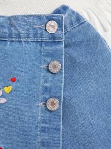 SHEIN Playful Pals 少女时尚不对称纽扣前开襟舒适弹力腰卡通彩虹毛毛虫刺绣可爱甜美百搭短裙 - 中等水洗藍 - 查看 4