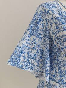 Soleia Plus Size Women's V-Neck Floral Print Flared Sleeve Jumpsuit, Spring Vacation