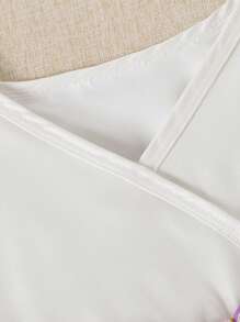 SHEIN 1 Stück Mädchen süßes Märchen Design Einhorn, Frosch, Pferd, Marienkäfer, Blumen Muster Farbblock Gürtel Taille Kreuzgurt Hals Mädchen Kleid