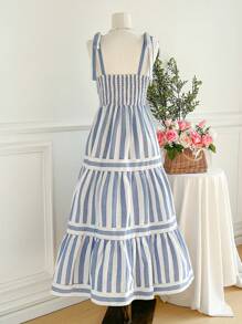 SHEIN VCAY Women Casual Minimalist Sleeveless Dress, Suitable For Daily Wear,Vacation Outfits Woman,Vacation,Cut Out Dress,Bow Dress,Elegant,Vacation Outfits Woman,Summer Outfits For Women,Cute Summer Dress - Blue and White - View 8