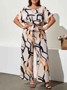 SHEIN Clasi Curve Plus Size 女式复古条纹印花短袖休闲连体裤、连体裤、女士度假装、女士夏装、女士商务休闲装、外出装、女士办公室装、女士春装、节日装、复古装、纯色、休闲装、女士连体裤 - 彩色 - 查看 6