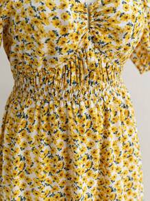 Dreamara Plus Size Women's Blue Ditsy Floral Romantic V-Neck Metal Ring Decor Bubble Short Sleeve Midi Dress, Spring - Multicolor - View 6